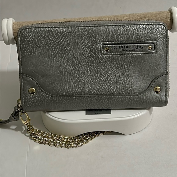 olivia + joy wristlet grey silver with gold wristlet EUC - Picture 1 of 13